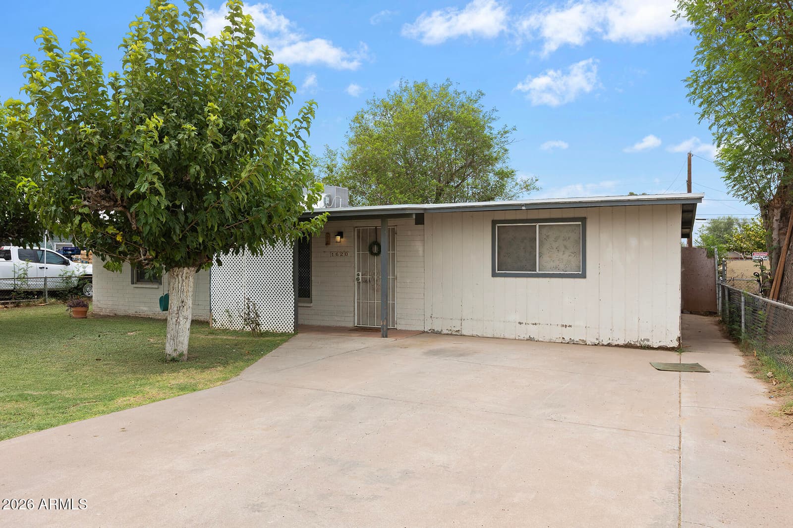 1620 W ROESER Road, Phoenix, AZ 85041 — photo 2 of 40