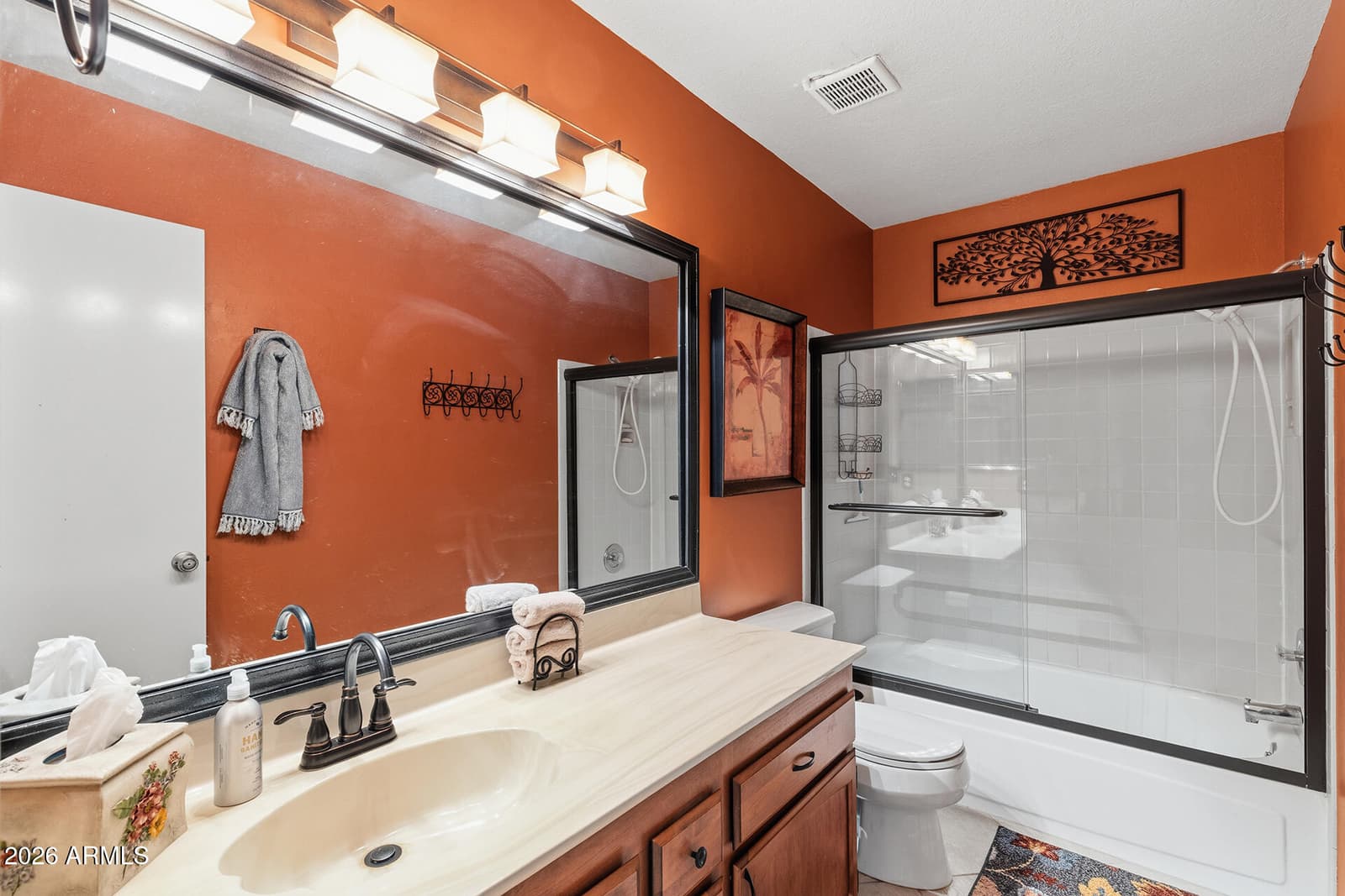 422 E KERRY Lane, Phoenix, AZ 85024 — photo 39 of 68