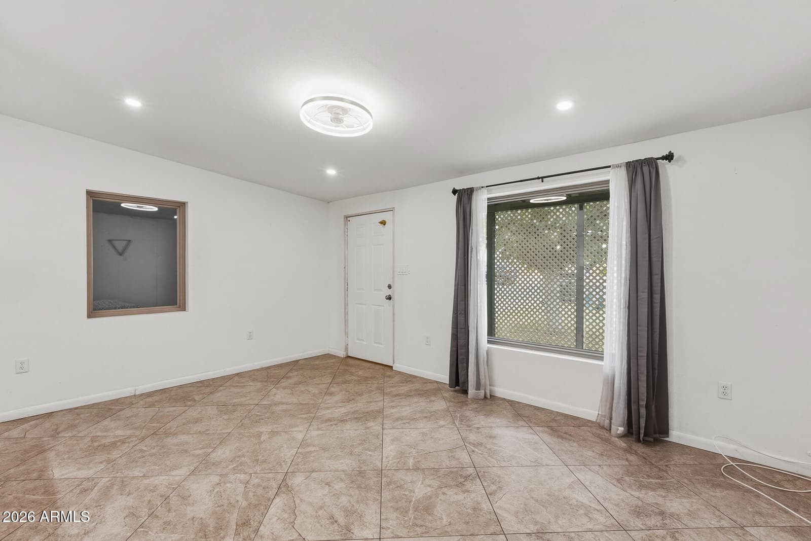 1620 W ROESER Road, Phoenix, AZ 85041 — photo 8 of 40