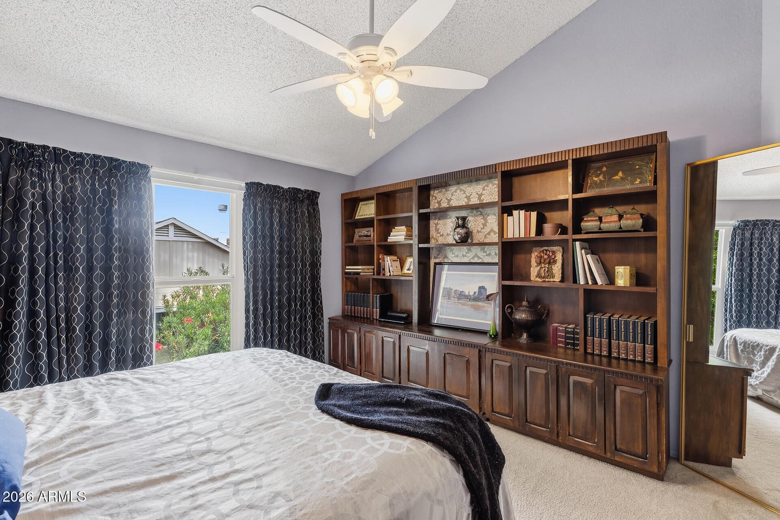 422 E KERRY Lane, Phoenix, AZ 85024 — photo 48 of 68