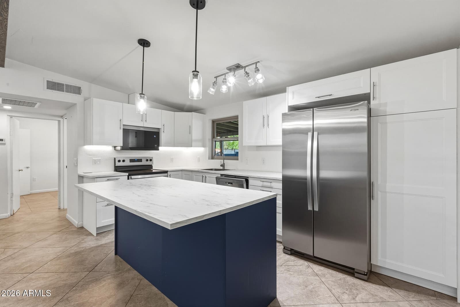 1620 W ROESER Road, Phoenix, AZ 85041 — photo 10 of 40