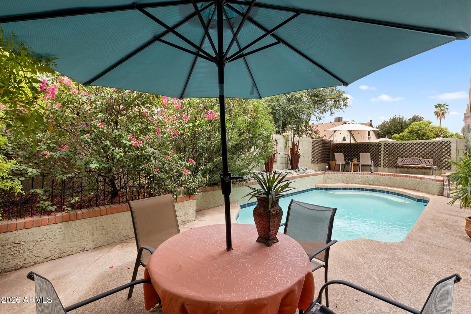 422 E KERRY Lane, Phoenix, AZ 85024 — photo 59 of 68