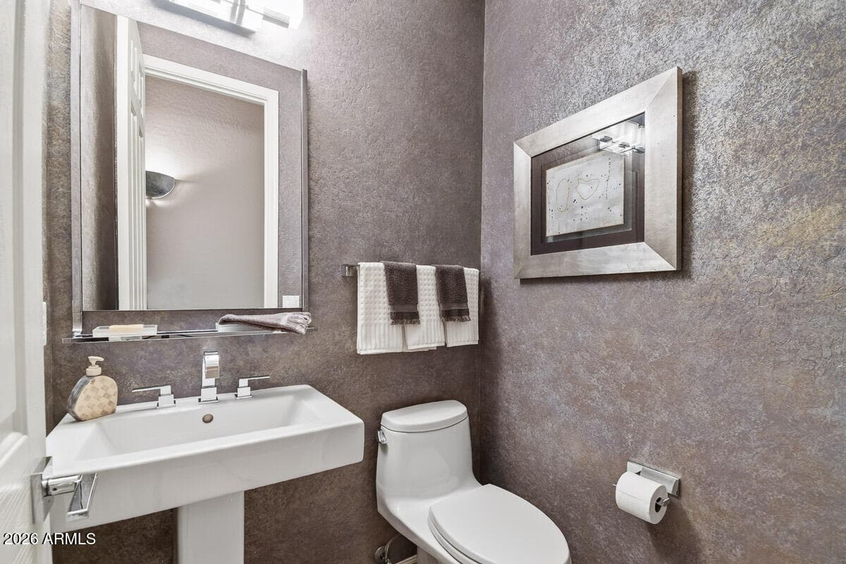 1047 W ARMSTRONG Way, Chandler, AZ 85286 — photo 31 of 60