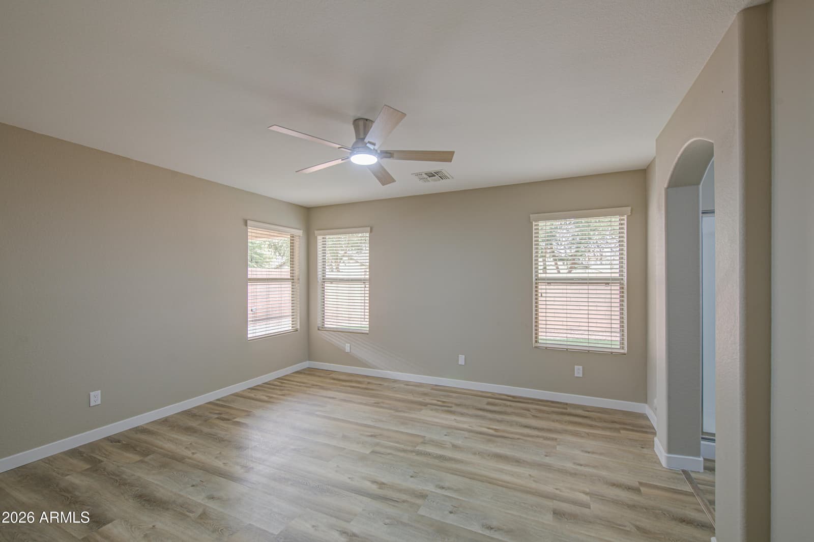 15668 W SAGUARO Lane, Surprise, AZ 85374 — photo 16 of 36