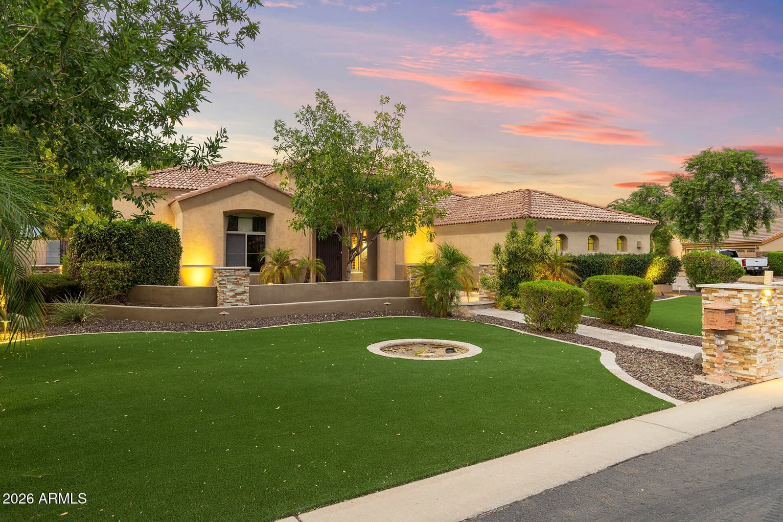 4744 W VILLA LINDA Drive, Glendale, AZ 85310 — photo 9 of 62