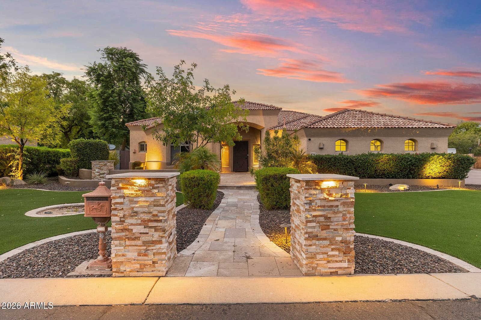 4744 W VILLA LINDA Drive, Glendale, AZ 85310 — photo 10 of 62