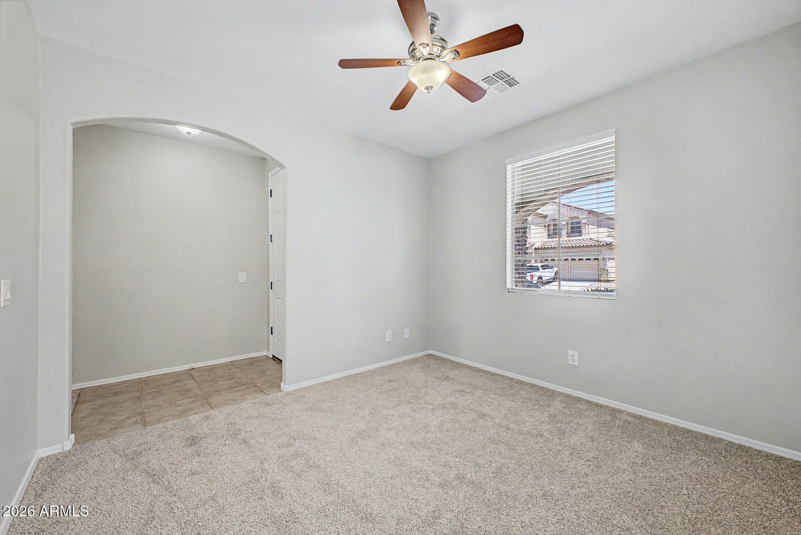 4190 S PONDEROSA Drive, Gilbert, AZ 85297 — photo 5 of 35
