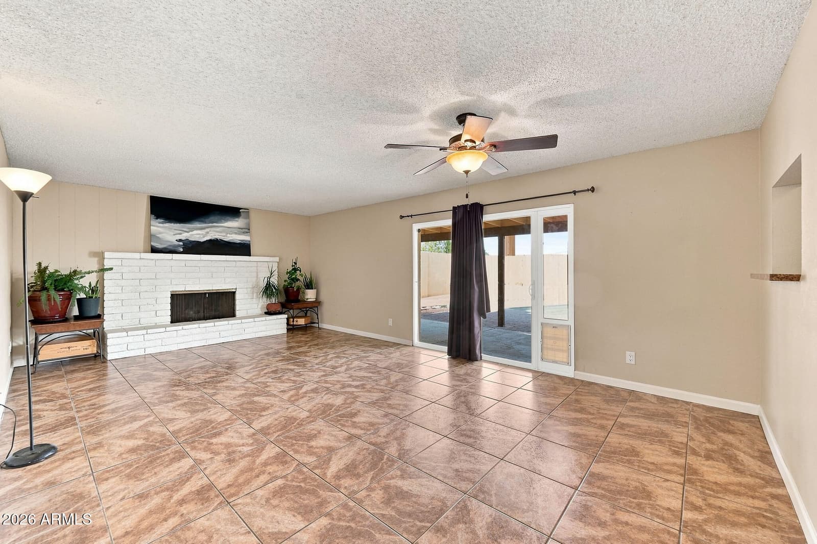 11025 N 43RD Drive, Glendale, AZ 85304 — photo 10 of 34