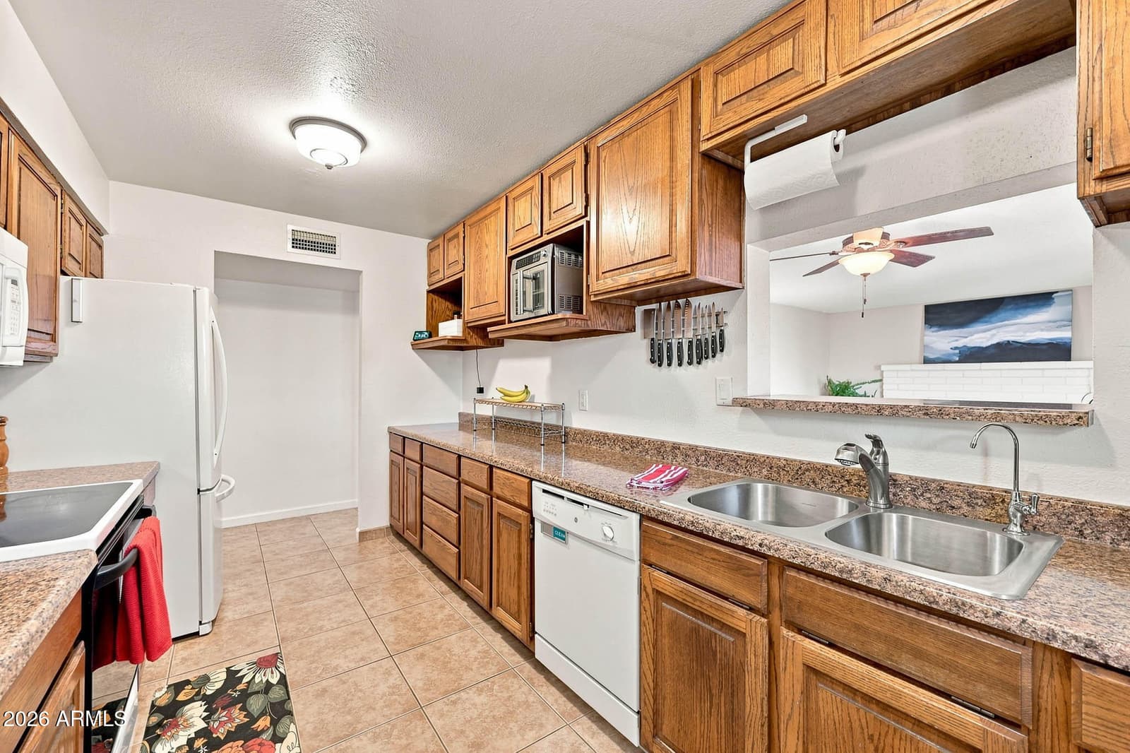 11025 N 43RD Drive, Glendale, AZ 85304 — photo 15 of 34