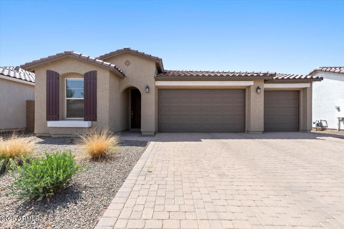 22521 E TWILIGHT Drive, Queen Creek, AZ 85142 — photo 2 of 50