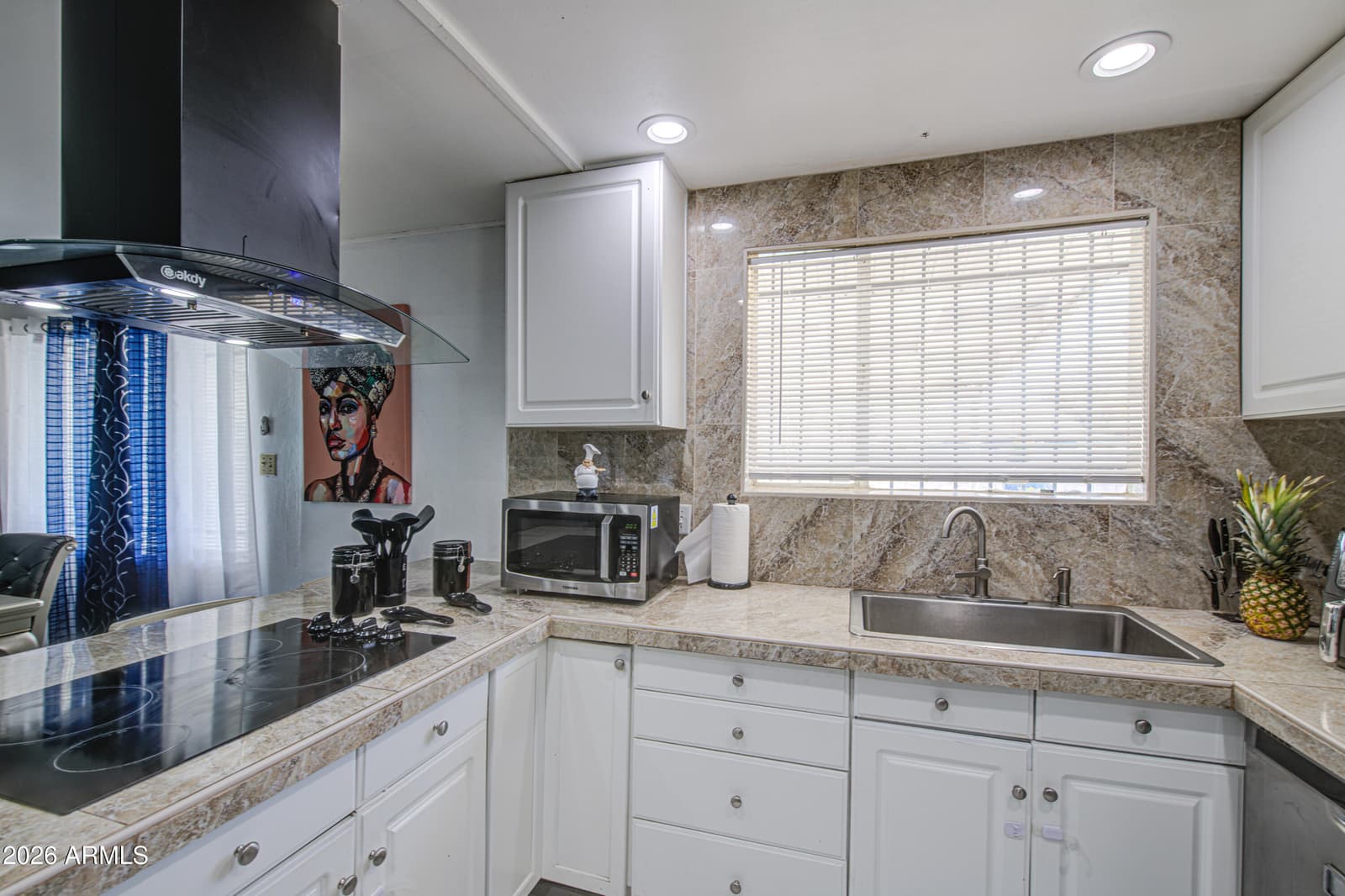 5722 N 62nd Drive, Glendale, AZ 85301 — photo 15 of 38