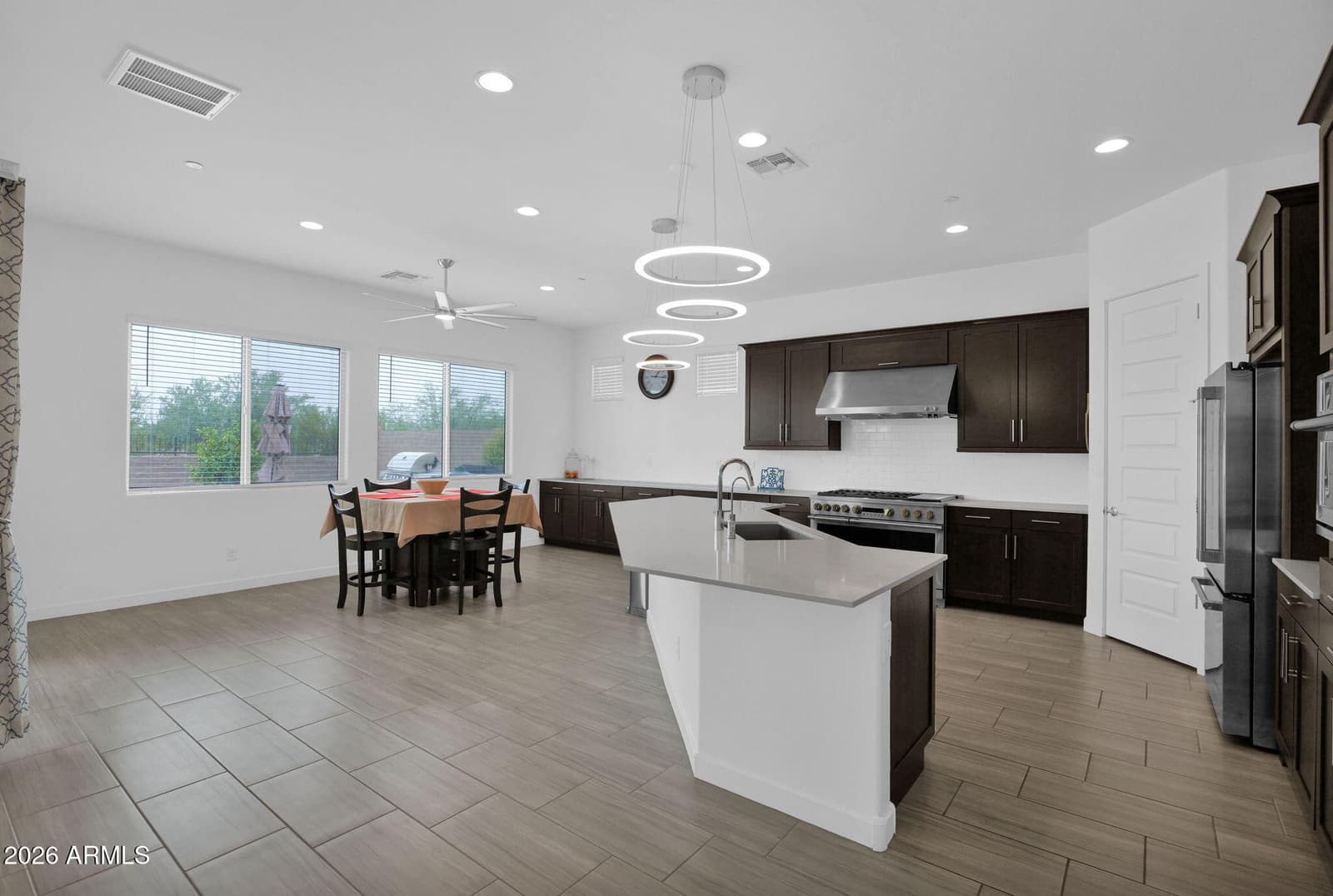 12639 W Oyer Lane, Peoria, AZ 85383 — photo 8 of 54
