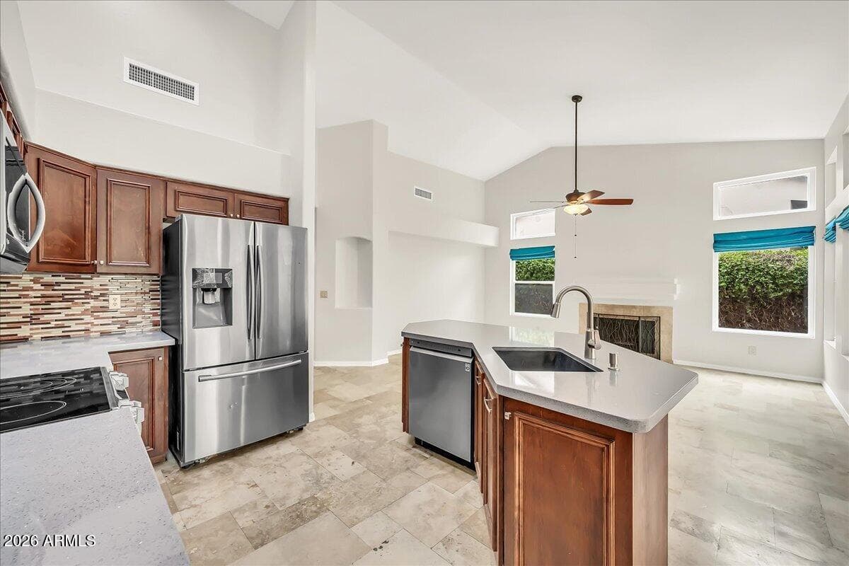 724 N ASH Drive, Chandler, AZ 85224 — photo 17 of 54