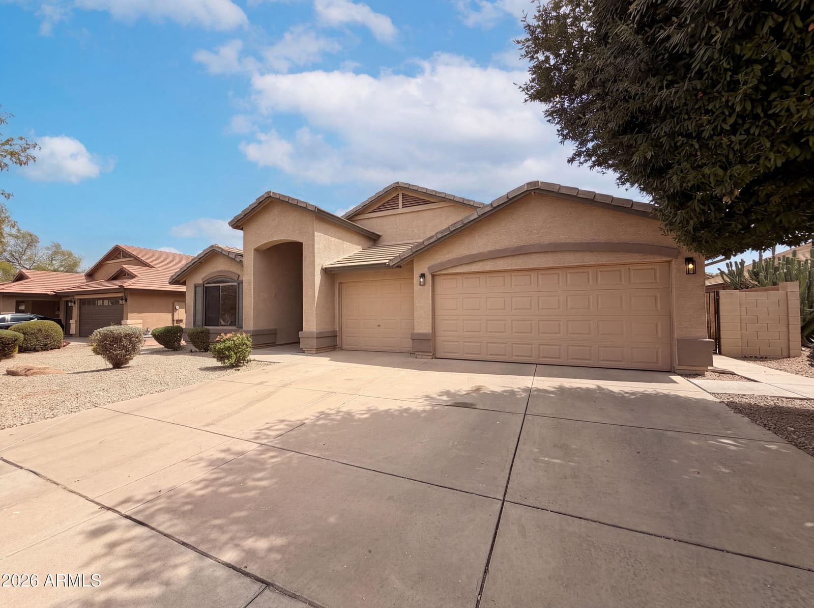 16735 W MCKINLEY Street, Goodyear, AZ 85338 — photo 6 of 29
