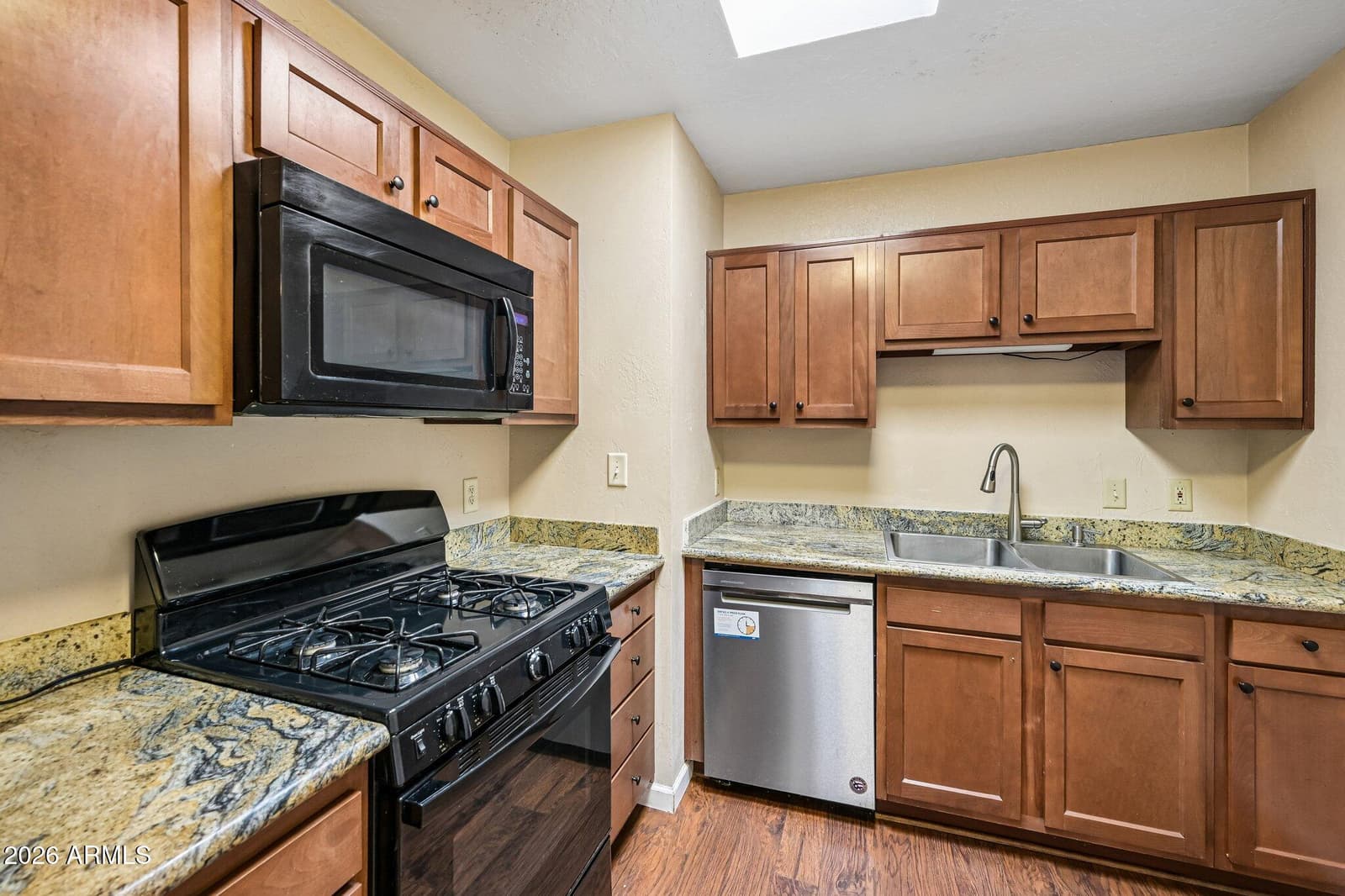1315 E LEMON Street, Tempe, AZ 85281 — photo 9 of 22