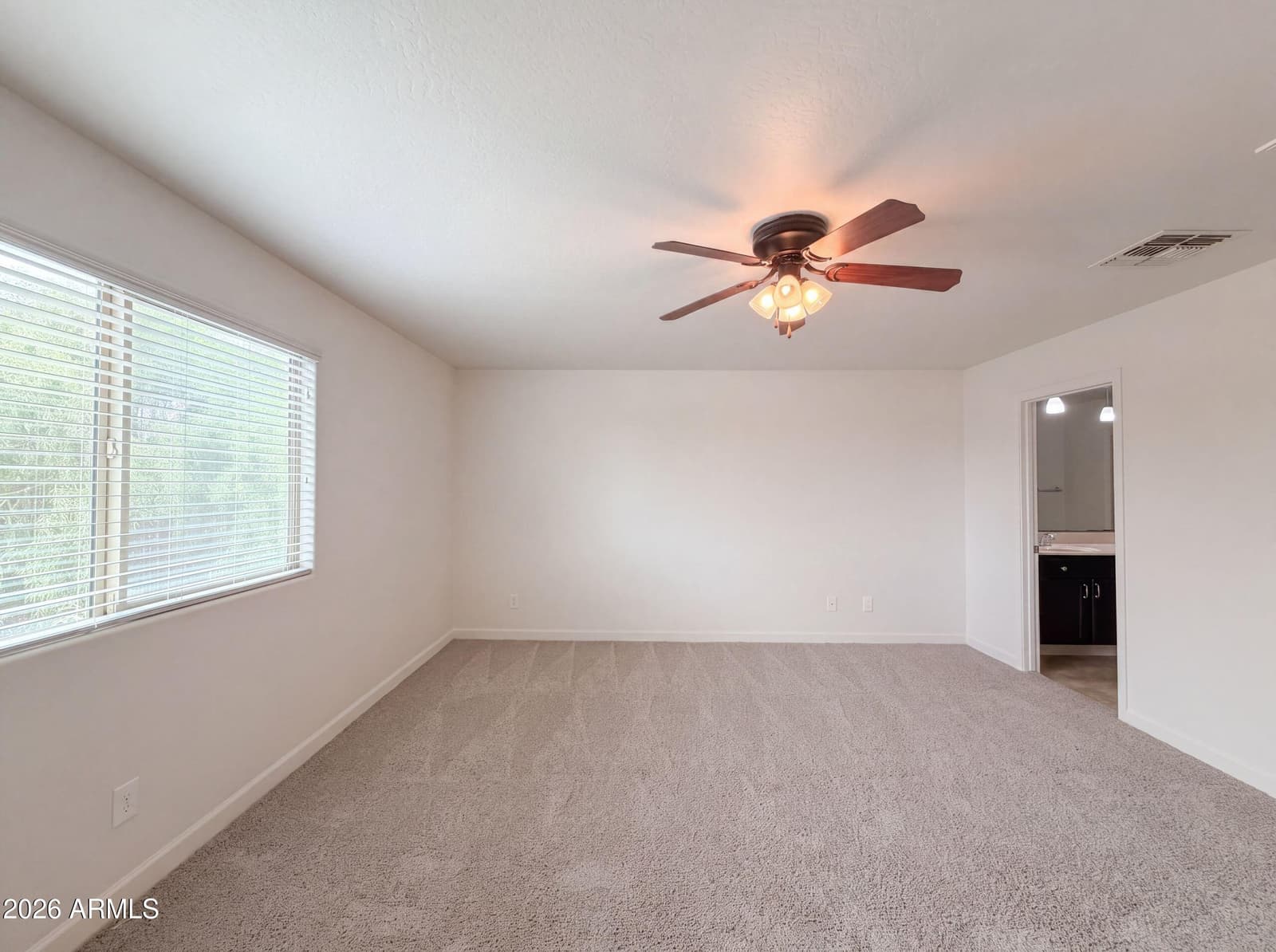28539 N MOONSTONE Way, San Tan Valley, AZ 85143 — photo 10 of 20