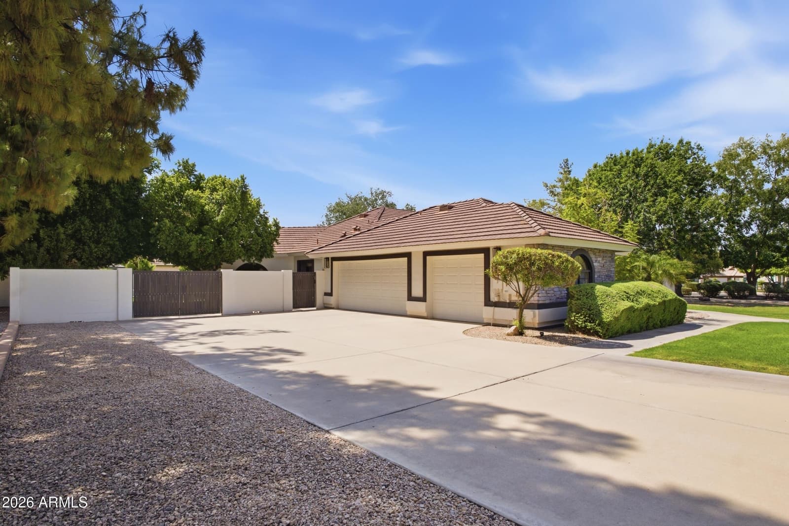 4451 E DESERT Lane, Gilbert, AZ 85234 — photo 3 of 68