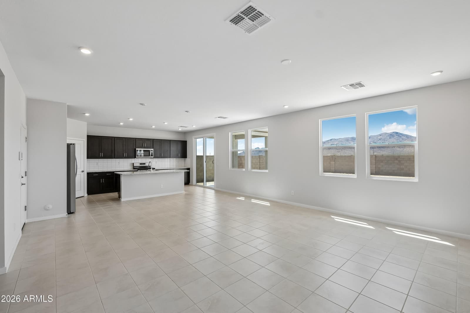 18274 W CALLE LEJOS, Surprise, AZ 85387 — photo 5 of 27