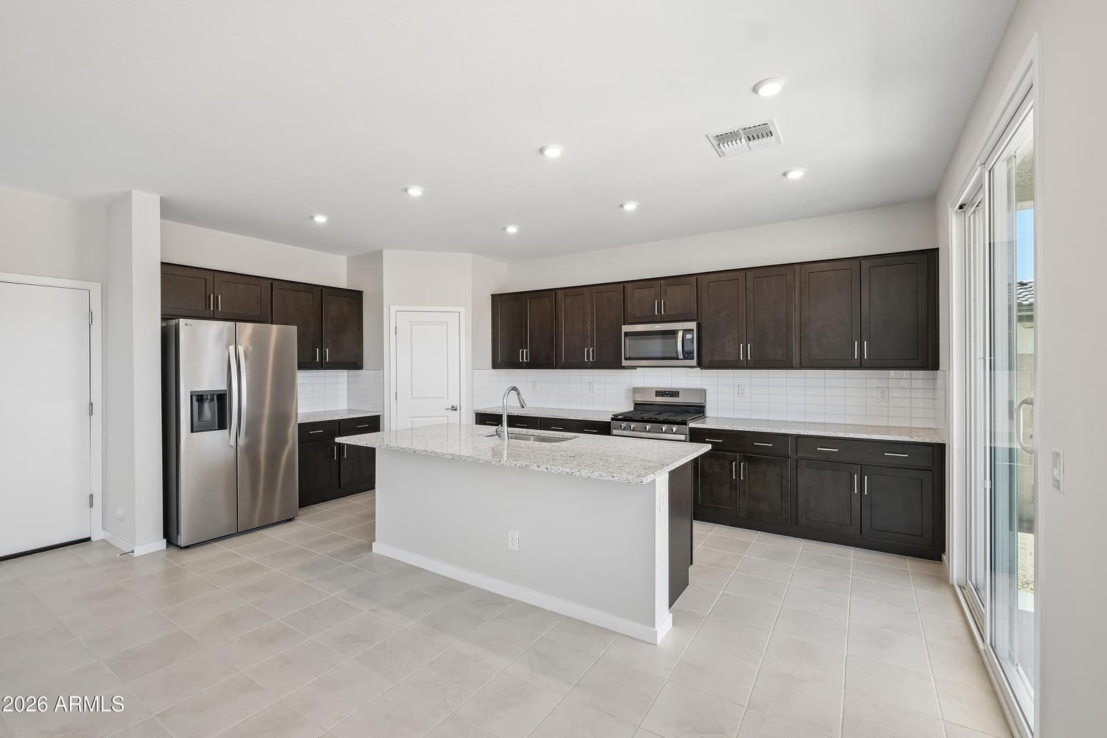18274 W CALLE LEJOS, Surprise, AZ 85387 — photo 7 of 27