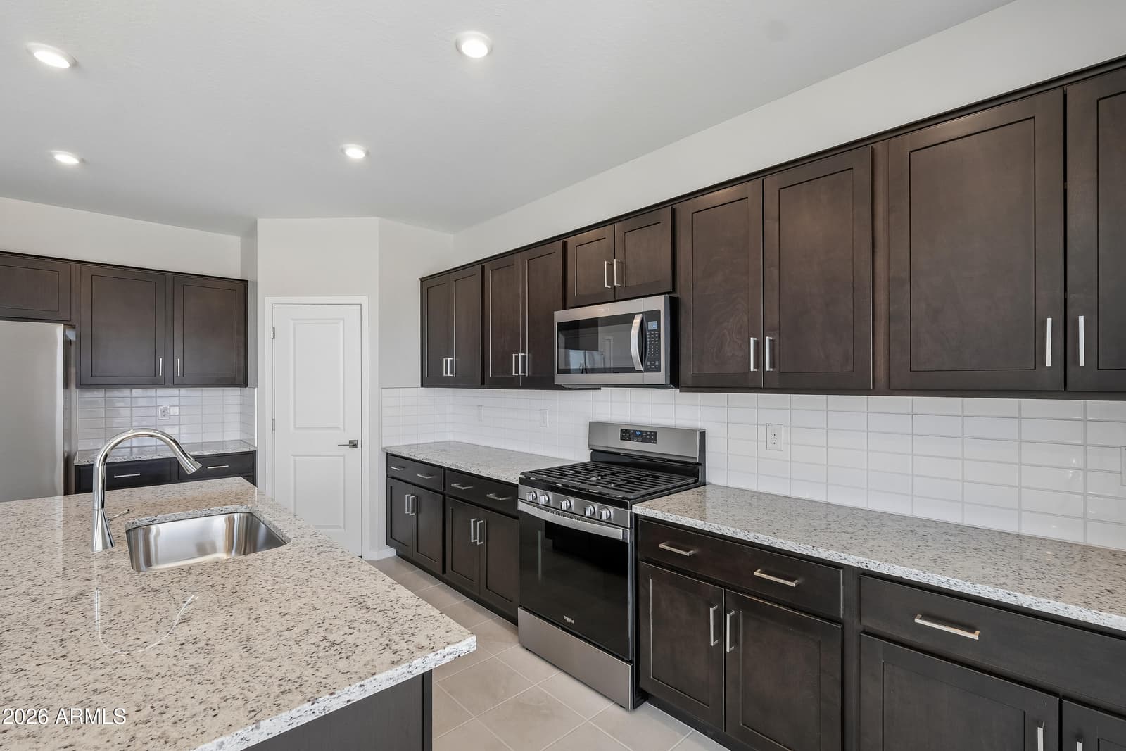 18274 W CALLE LEJOS, Surprise, AZ 85387 — photo 9 of 27