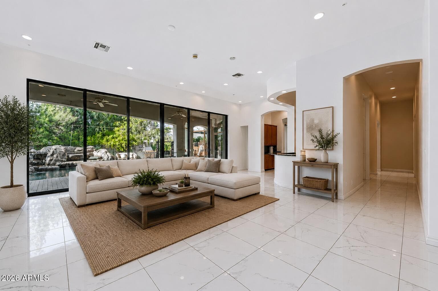 7240 E SWEETWATER Avenue, Scottsdale, AZ 85260 — photo 14 of 38