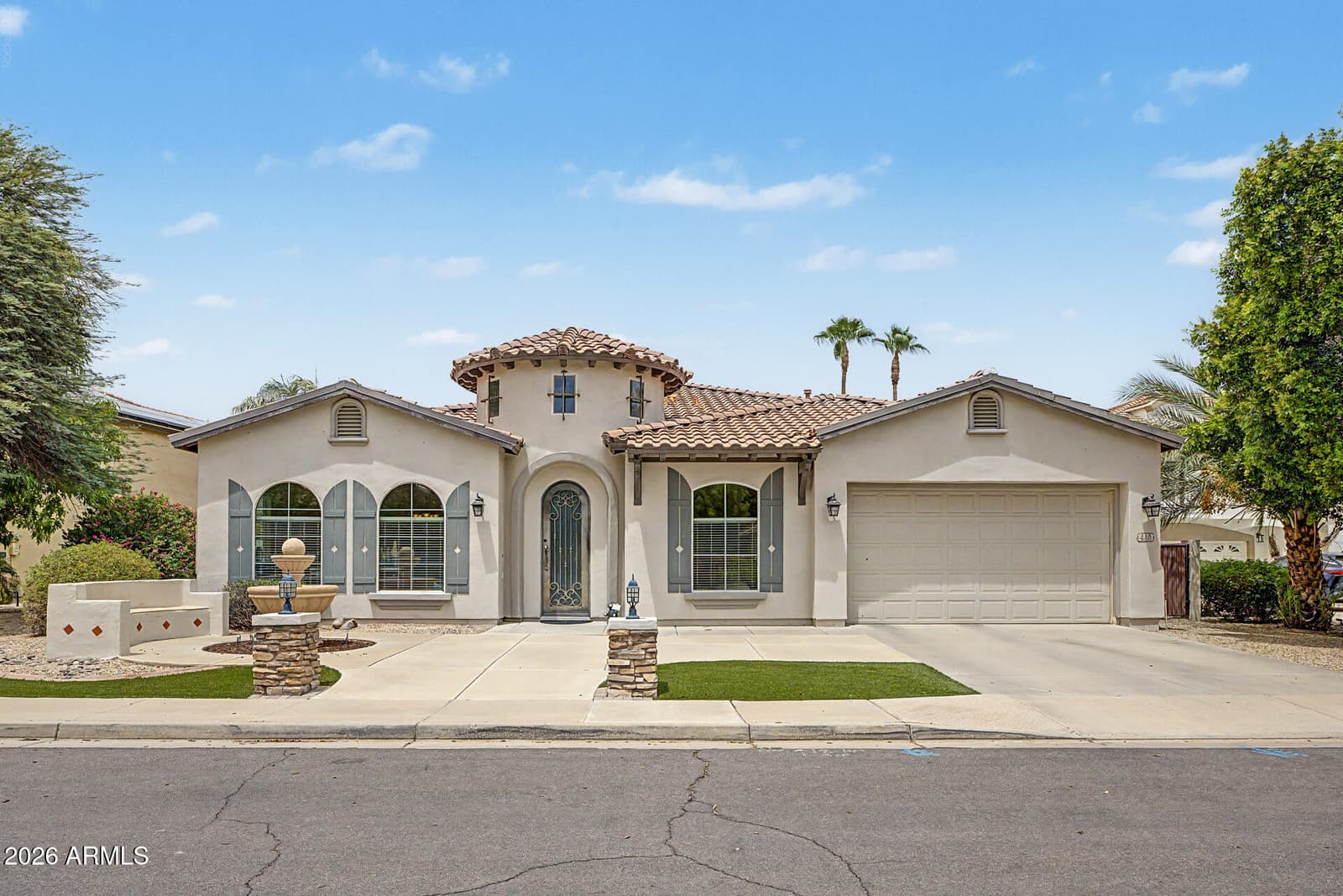 440 E CRESCENT Place, Chandler, AZ 85249