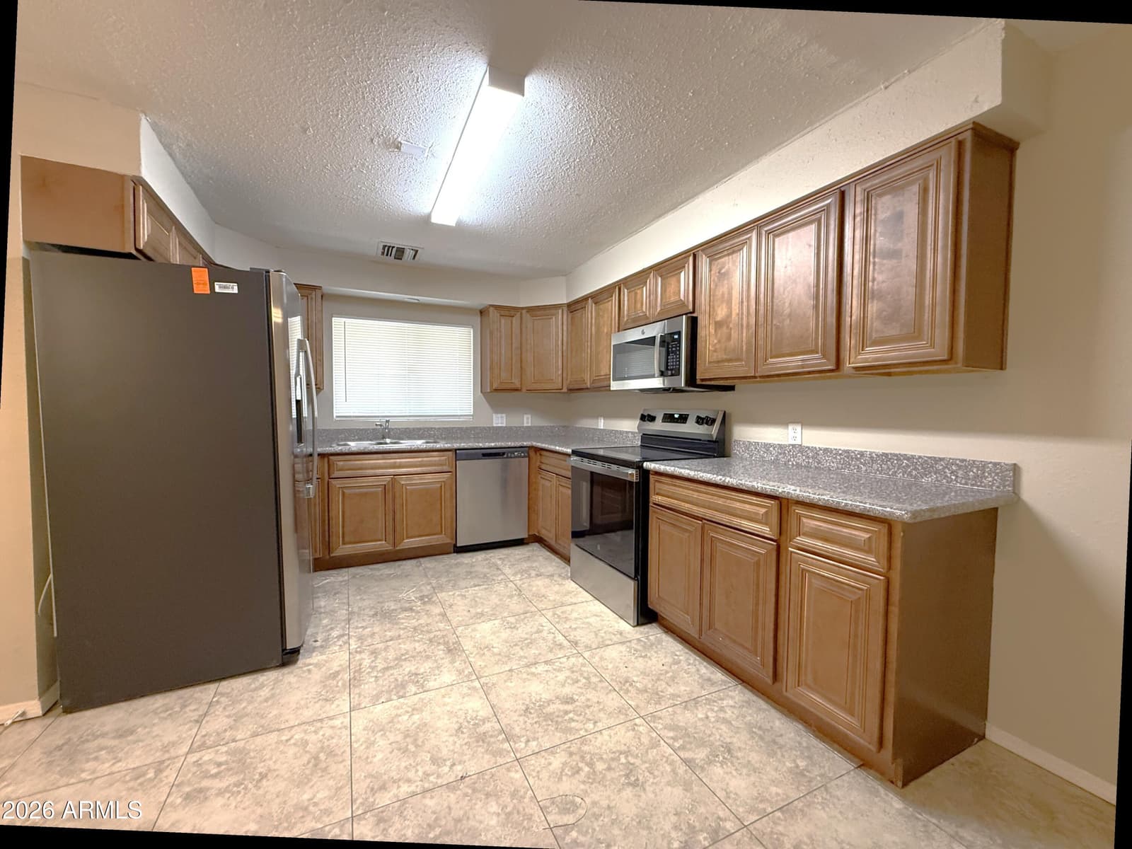 2713 E JUNIPER Avenue, Phoenix, AZ 85032 — photo 6 of 11