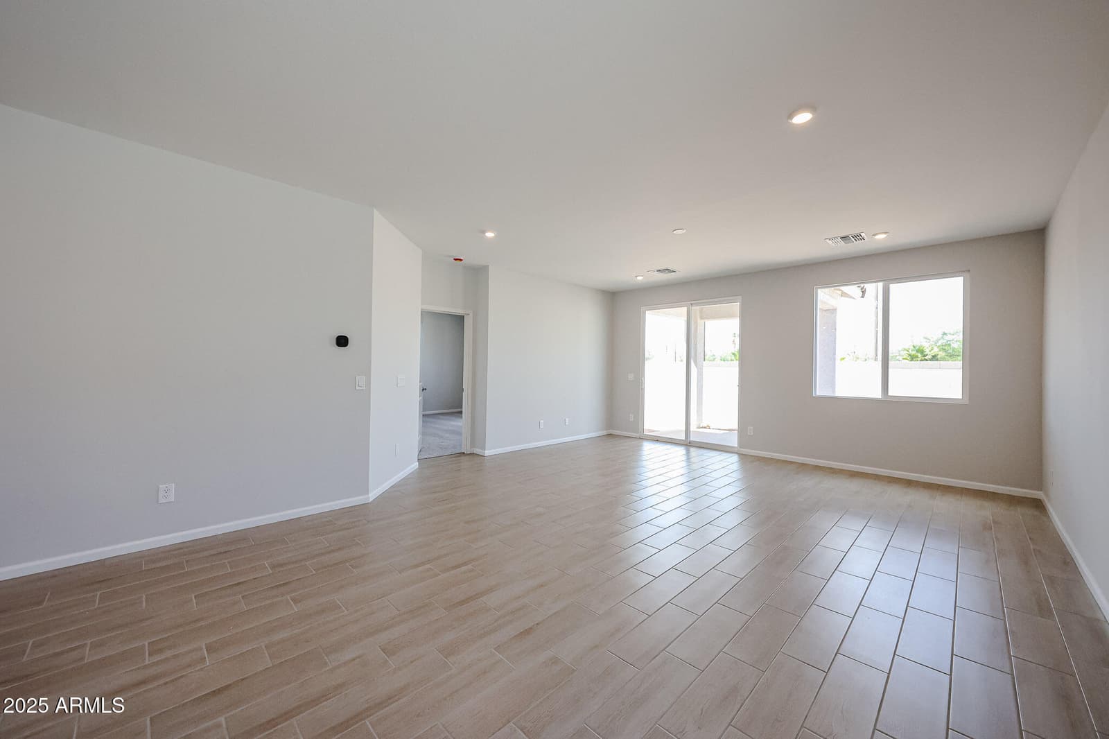 18267 W CALLE LEJOS, Surprise, AZ 85387 — photo 7 of 27