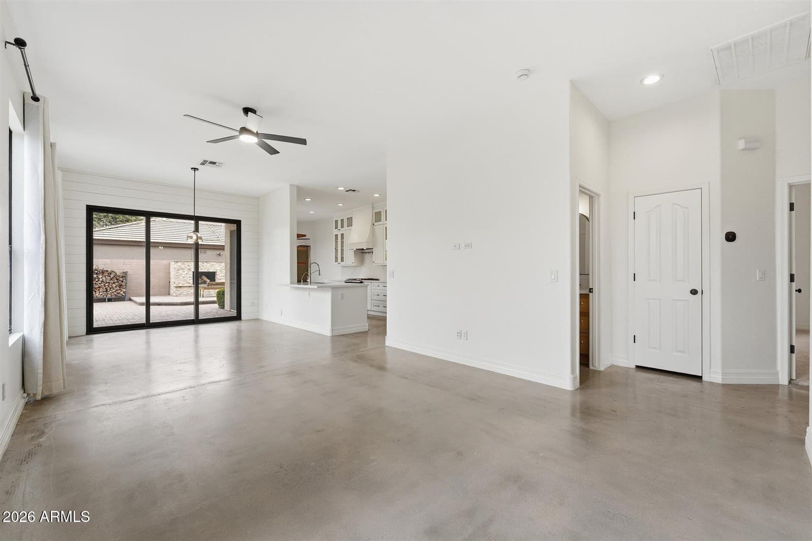 26428 N 42ND Place, Phoenix, AZ 85050 — photo 2 of 27