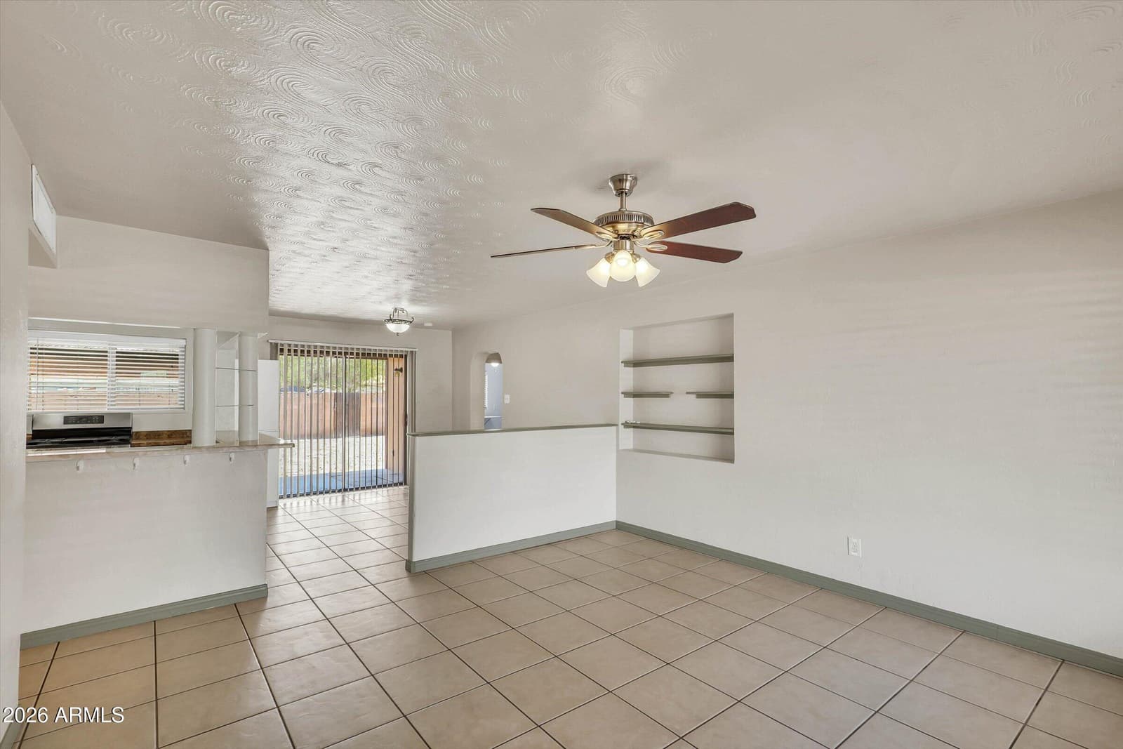 3027 W LUKE Avenue, Phoenix, AZ 85017 — photo 5 of 43