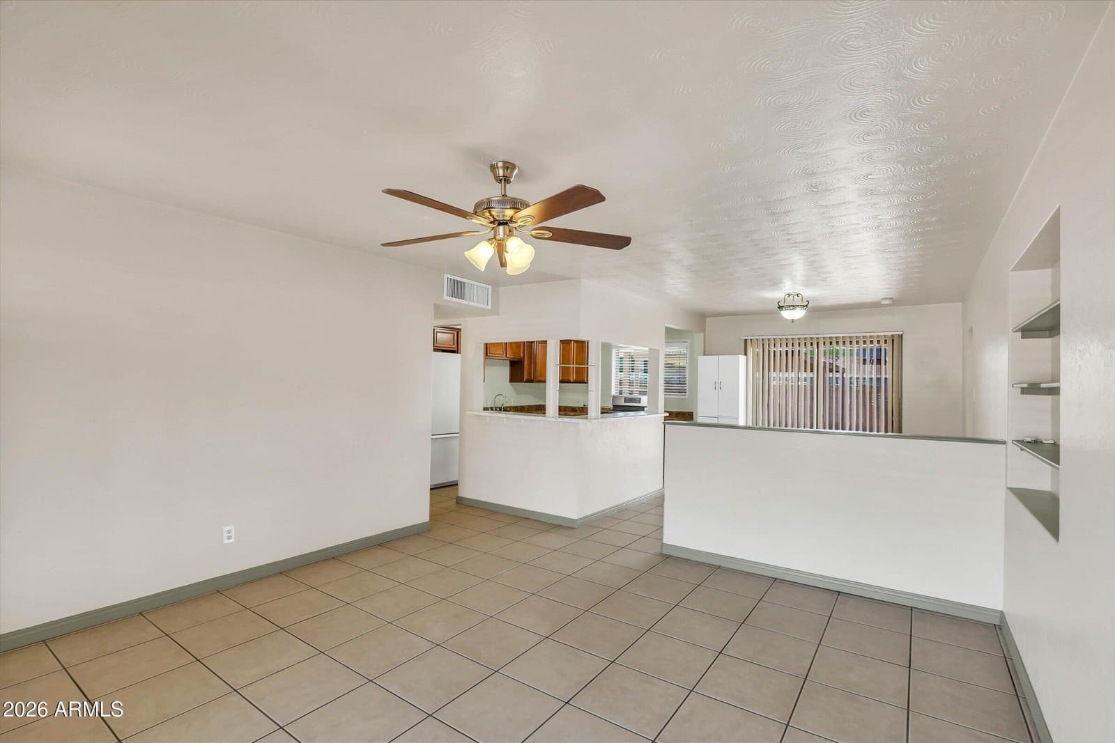 3027 W LUKE Avenue, Phoenix, AZ 85017 — photo 6 of 43