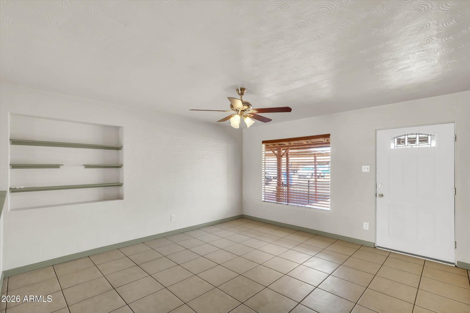 3027 W LUKE Avenue, Phoenix, AZ 85017 — photo 8 of 43