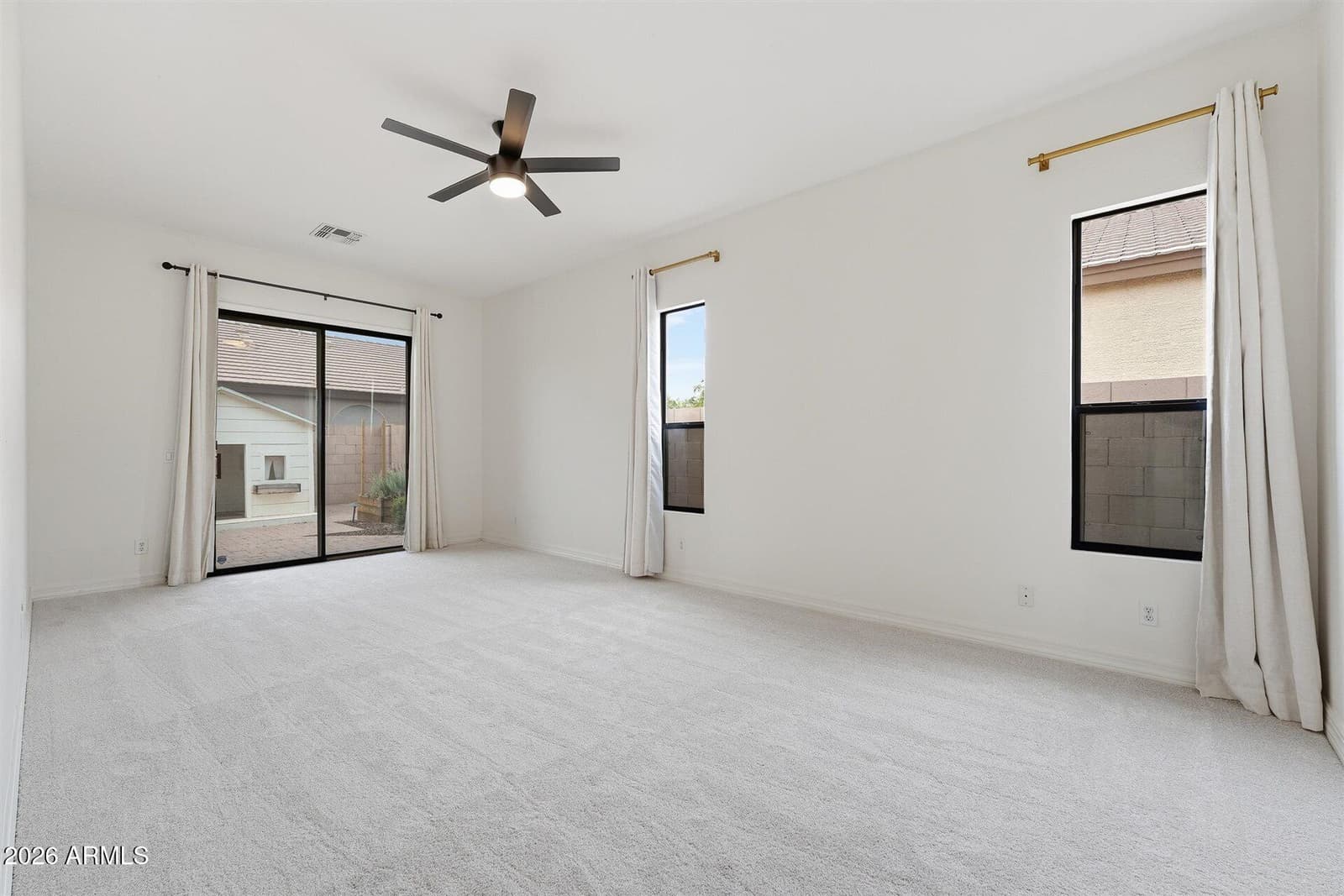 26428 N 42ND Place, Phoenix, AZ 85050 — photo 10 of 27