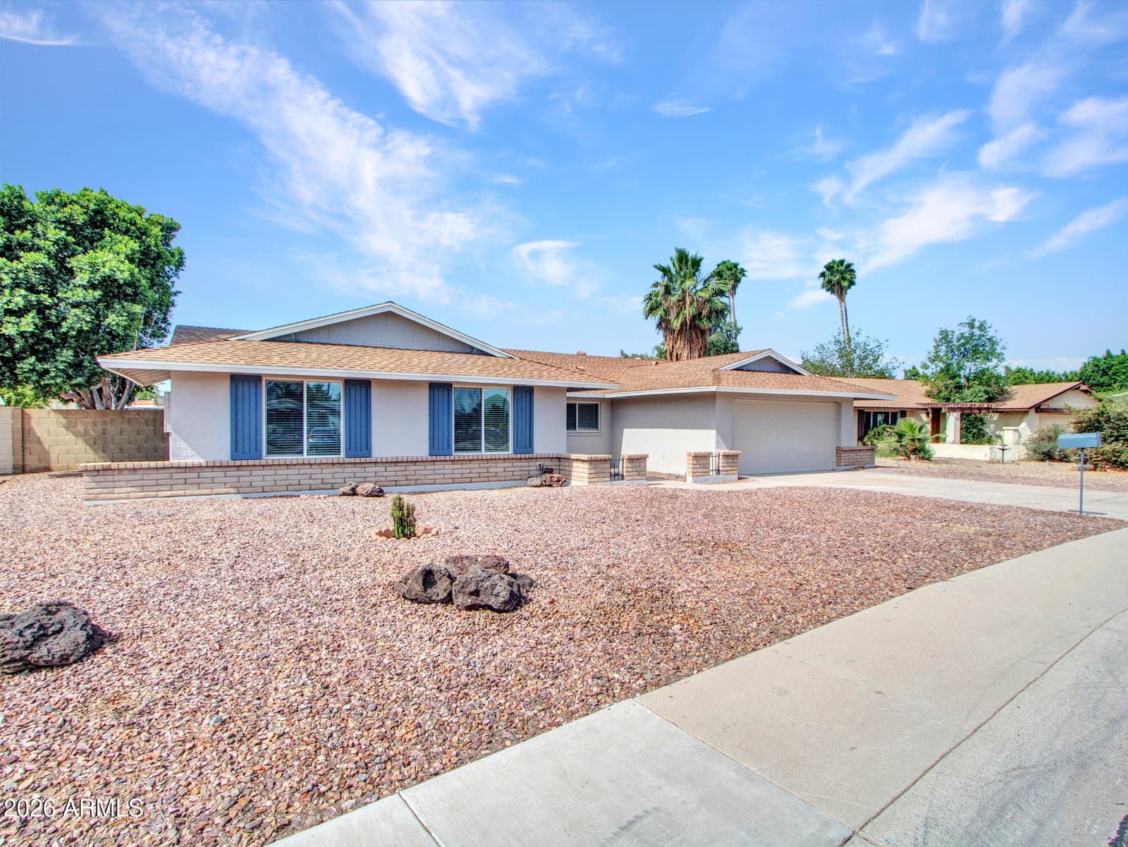 4915 W SHANGRI LA Road, Glendale, AZ 85304 — photo 5 of 61