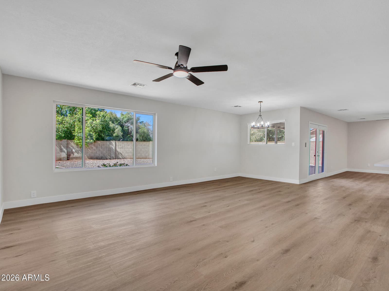 4915 W SHANGRI LA Road, Glendale, AZ 85304 — photo 23 of 61