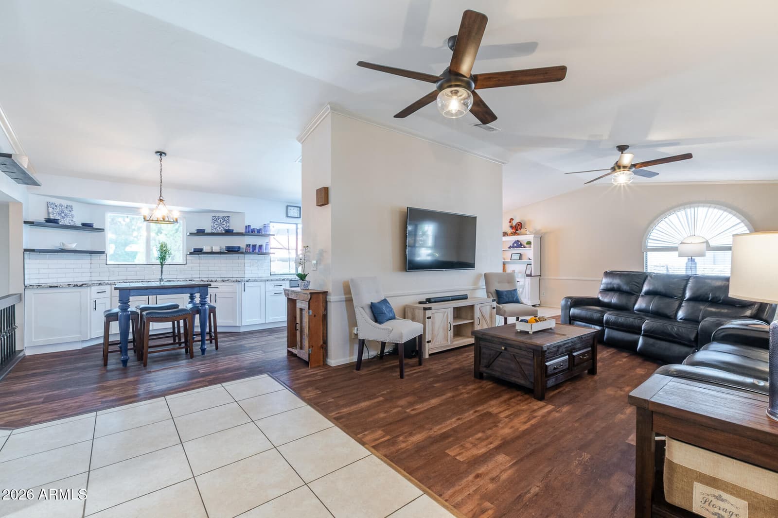 4023 W BEVERLY Lane, Phoenix, AZ 85053 — photo 9 of 86