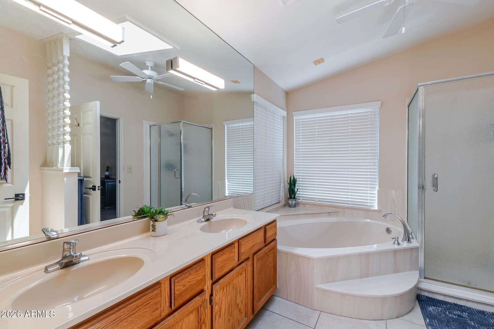 4023 W BEVERLY Lane, Phoenix, AZ 85053 — photo 50 of 86
