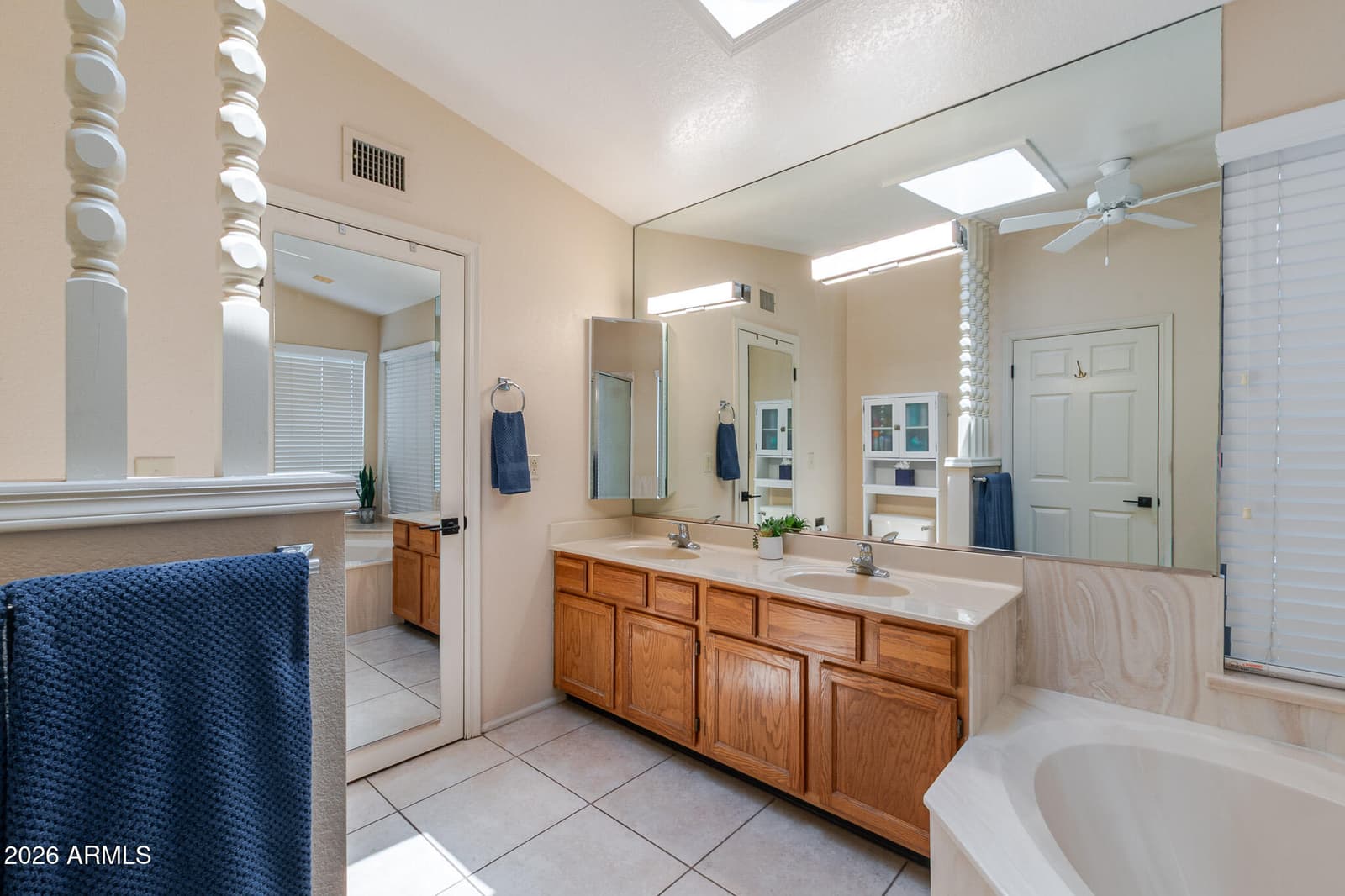 4023 W BEVERLY Lane, Phoenix, AZ 85053 — photo 49 of 86
