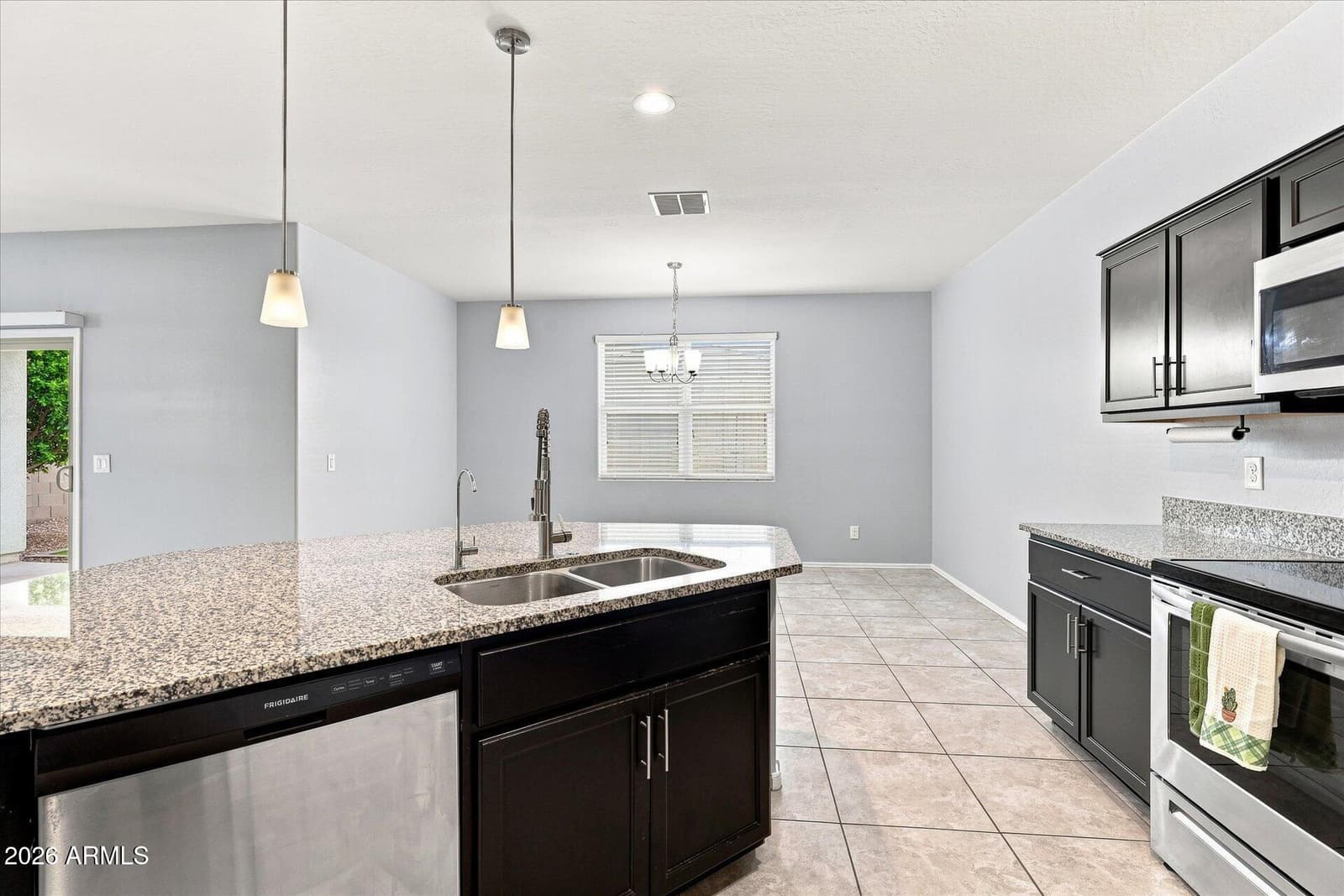 4952 E CHROMIUM Road, San Tan Valley, AZ 85143 — photo 4 of 25
