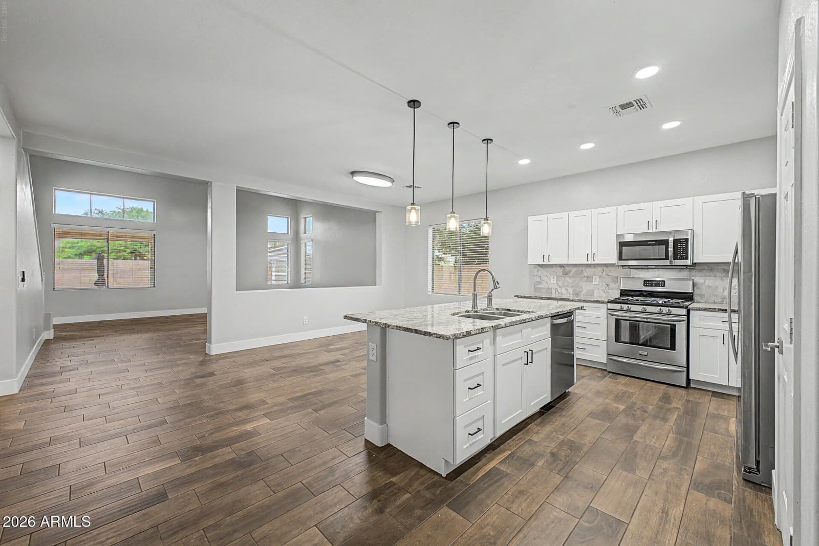353 E CHELSEA Drive, San Tan Valley, AZ 85140 — photo 4 of 40