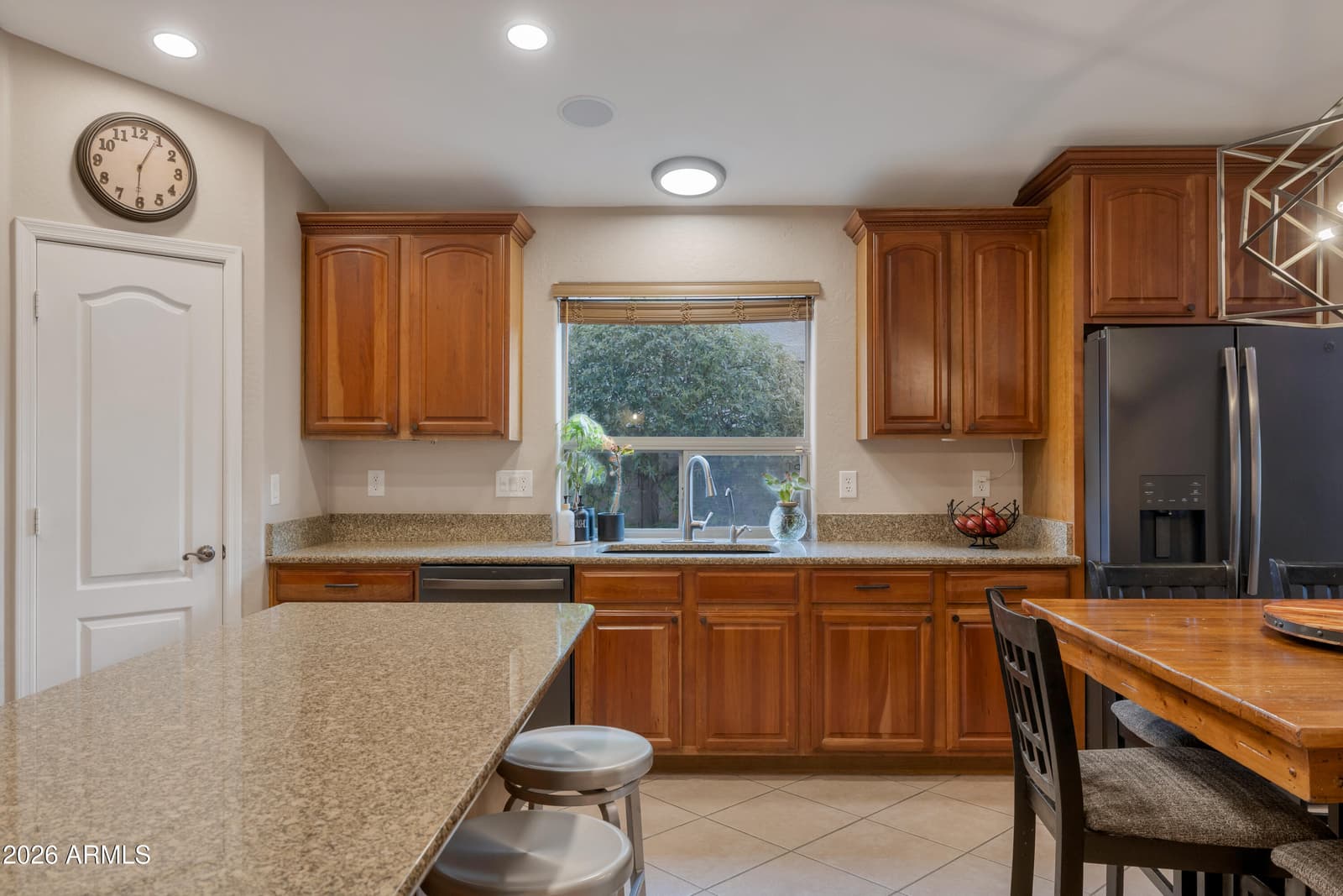 2716 E QUIET HOLLOW Lane, Phoenix, AZ 85024 — photo 15 of 41