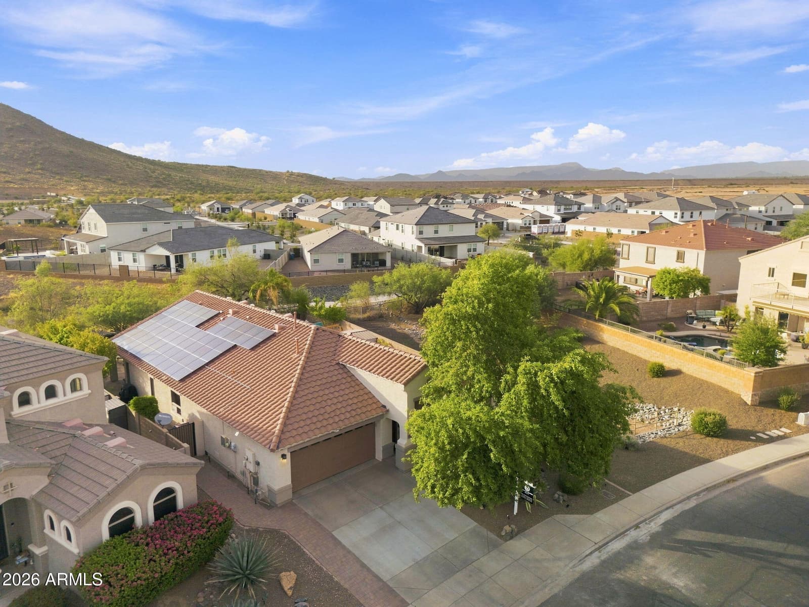 2716 E QUIET HOLLOW Lane, Phoenix, AZ 85024 — photo 39 of 41