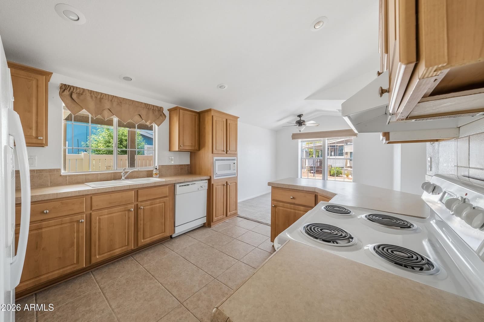 10960 N 67TH Avenue, Glendale, AZ 85304 — photo 14 of 23