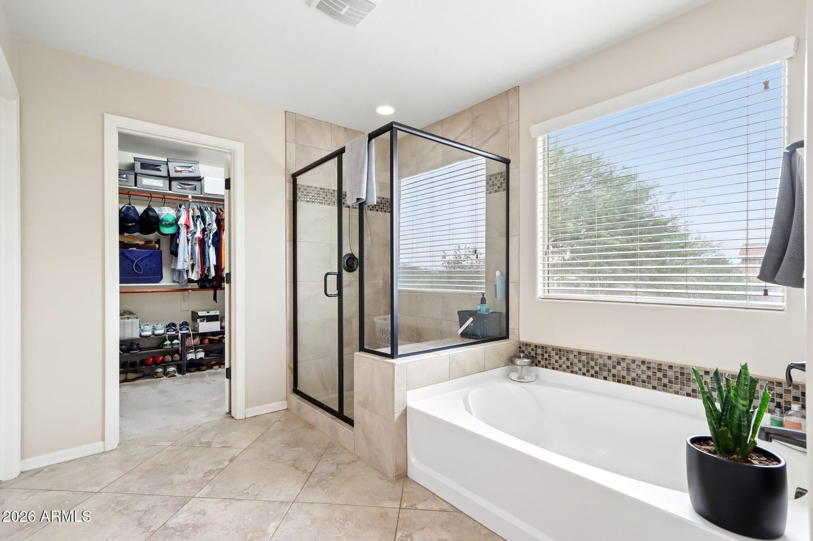 25121 N 55TH Drive, Phoenix, AZ 85083 — photo 13 of 79