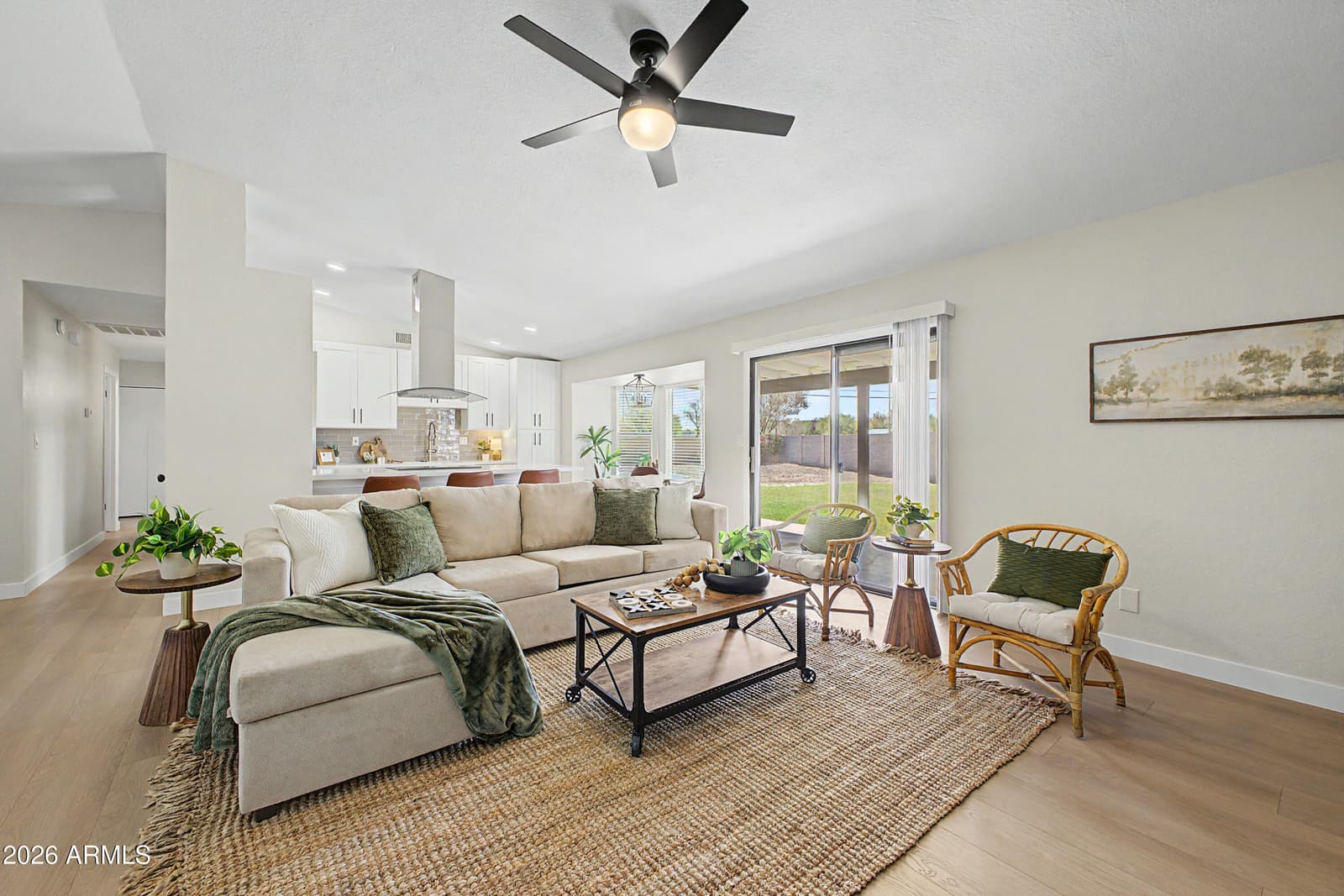 3141 E CHARLESTON Avenue, Phoenix, AZ 85032 — photo 5 of 24
