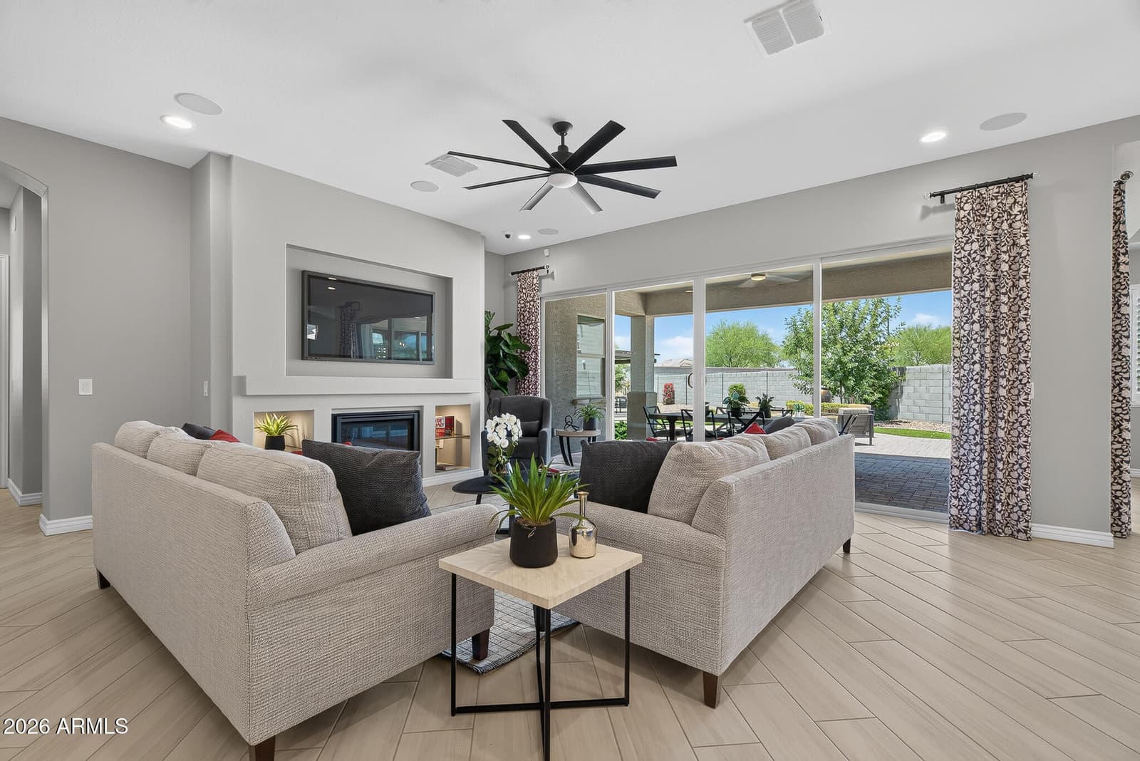 16280 W Charlotte Drive, Surprise, AZ 85387 — photo 5 of 35