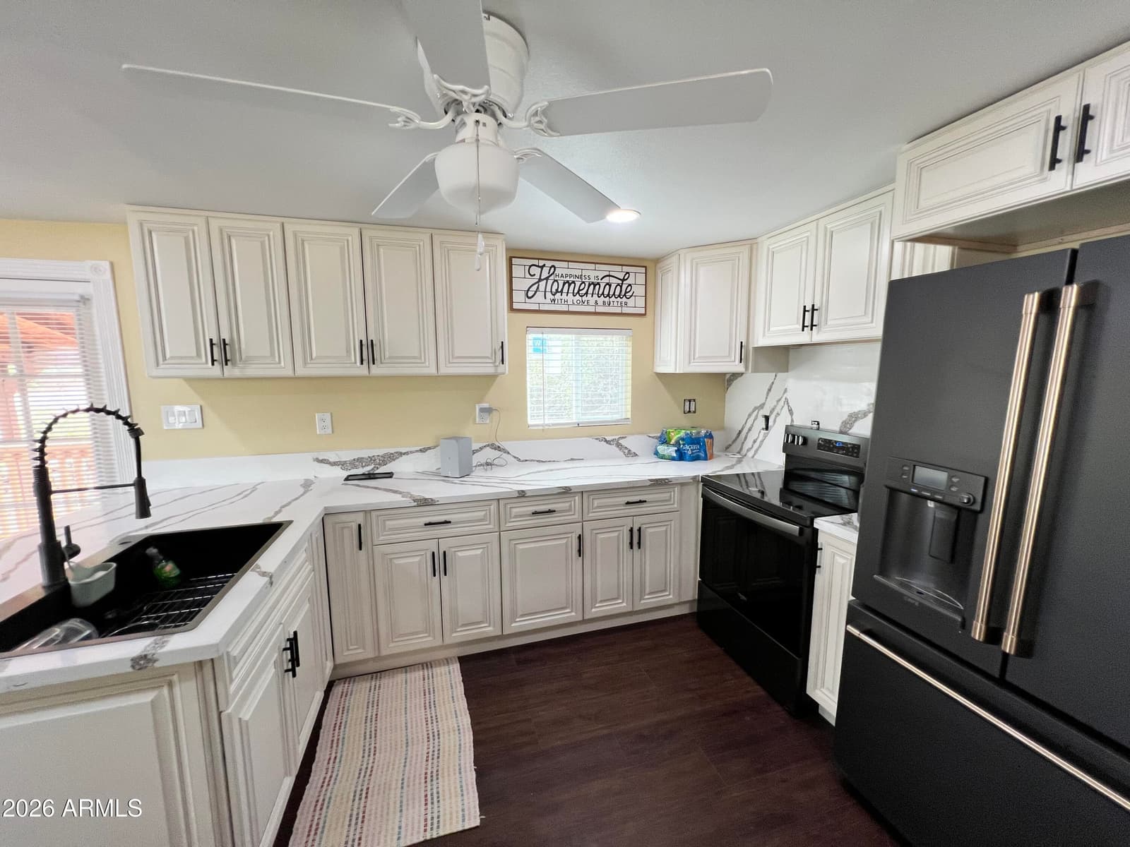 20621 E EMERALD Drive, Black Canyon City, AZ 85324 — photo 16 of 44