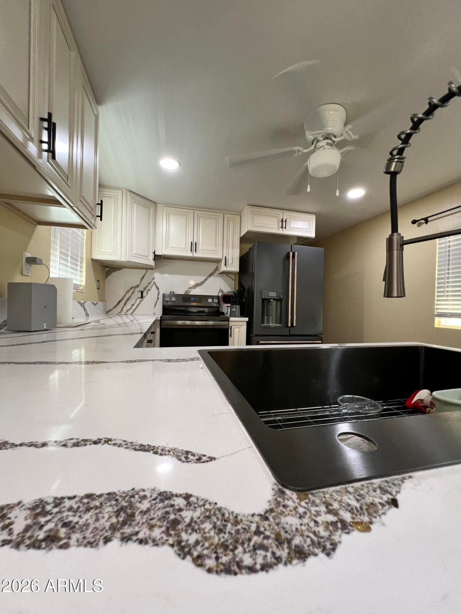 20621 E EMERALD Drive, Black Canyon City, AZ 85324 — photo 14 of 44