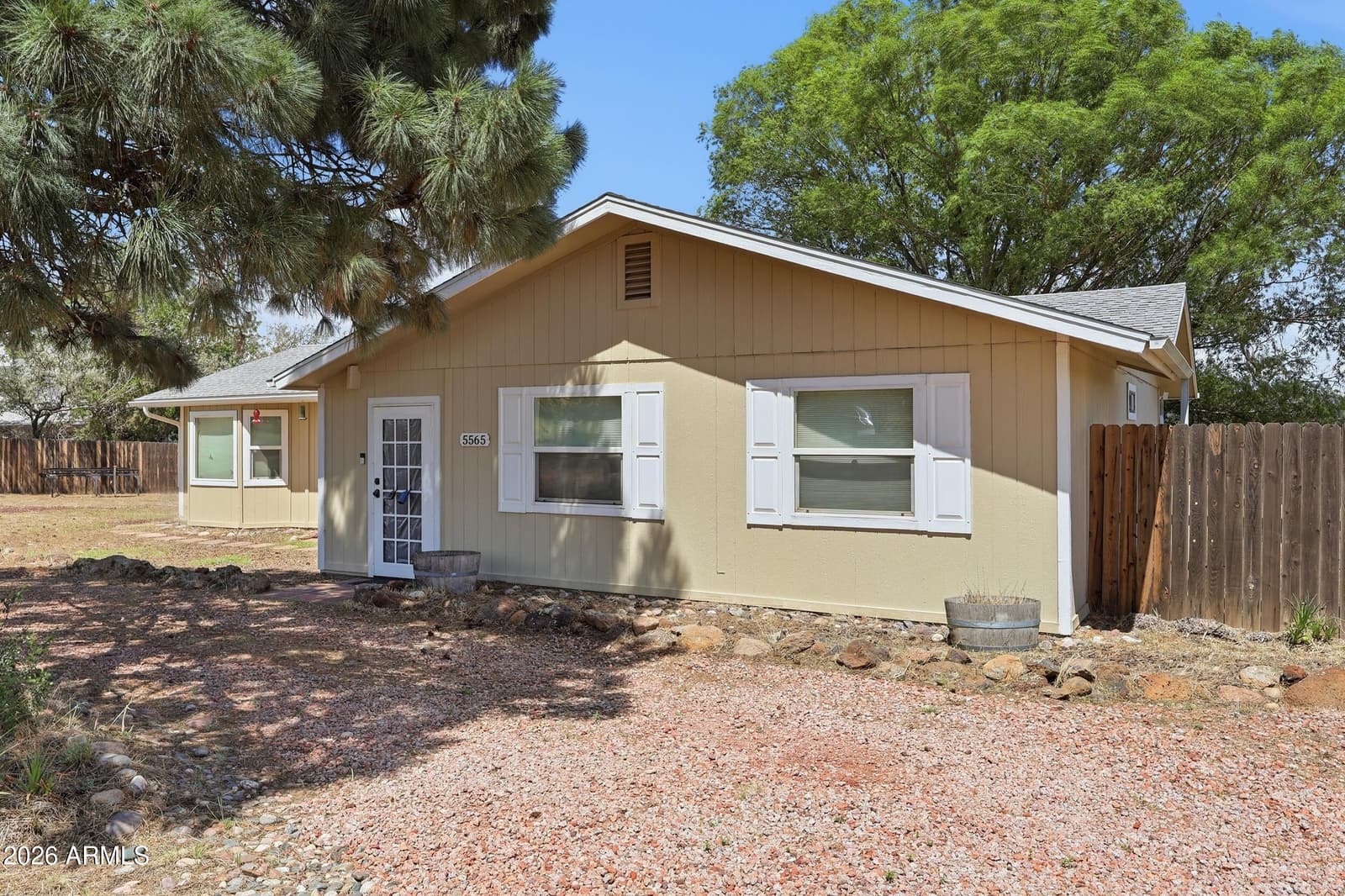 5565 E CAMPBELL Avenue, Flagstaff, AZ 86004 — photo 2 of 41