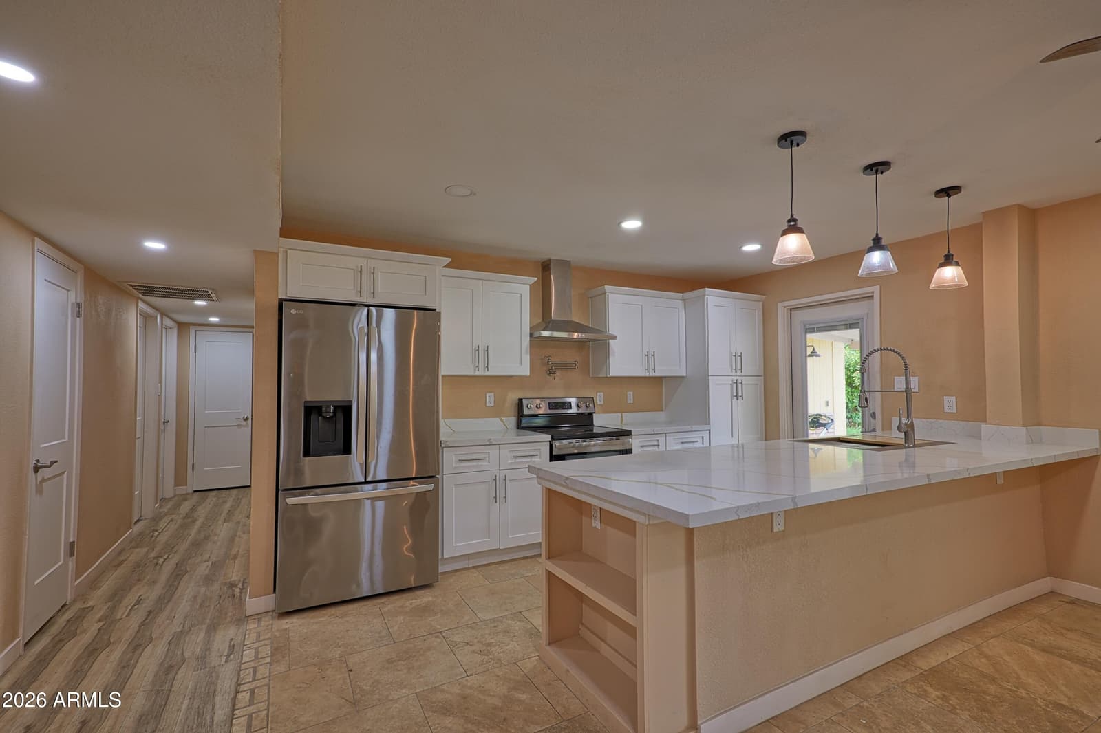 3 W DEL RIO Drive, Tempe, AZ 85282 — photo 10 of 42